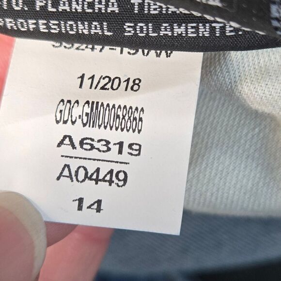 Harley Davidson Straight leg Womens Jeans Stretchy Soft *Irregular* - Picture 11 of 12